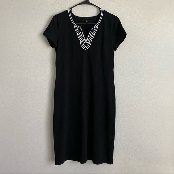 Talbots Dresses & Skirts - Talbots Embroidered V Neck Short Sleeve Cotton Shift Dress Black White Medium